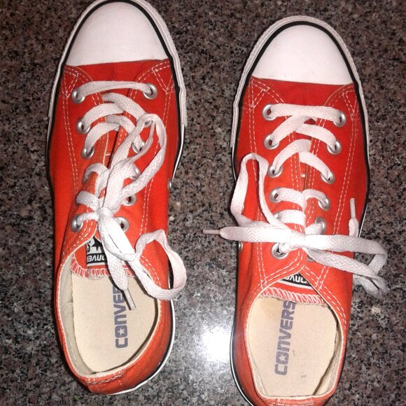 Converse All Star  Men's 6 Women's 8  Sneakers Orange Canvas Low Top Shoes. - Picture 3 of 4